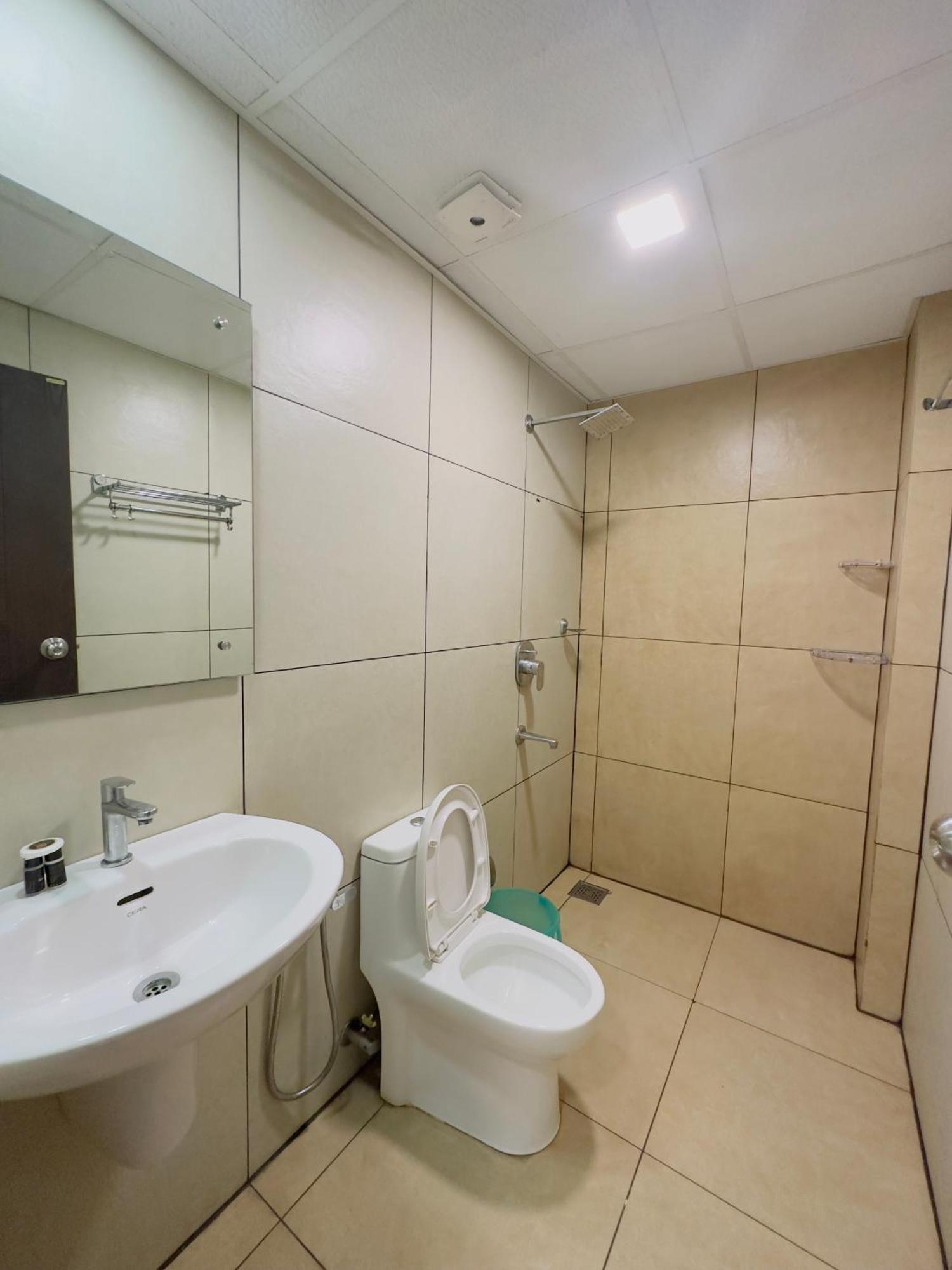 Kochi Hotel Lets Stay מראה חיצוני תמונה
