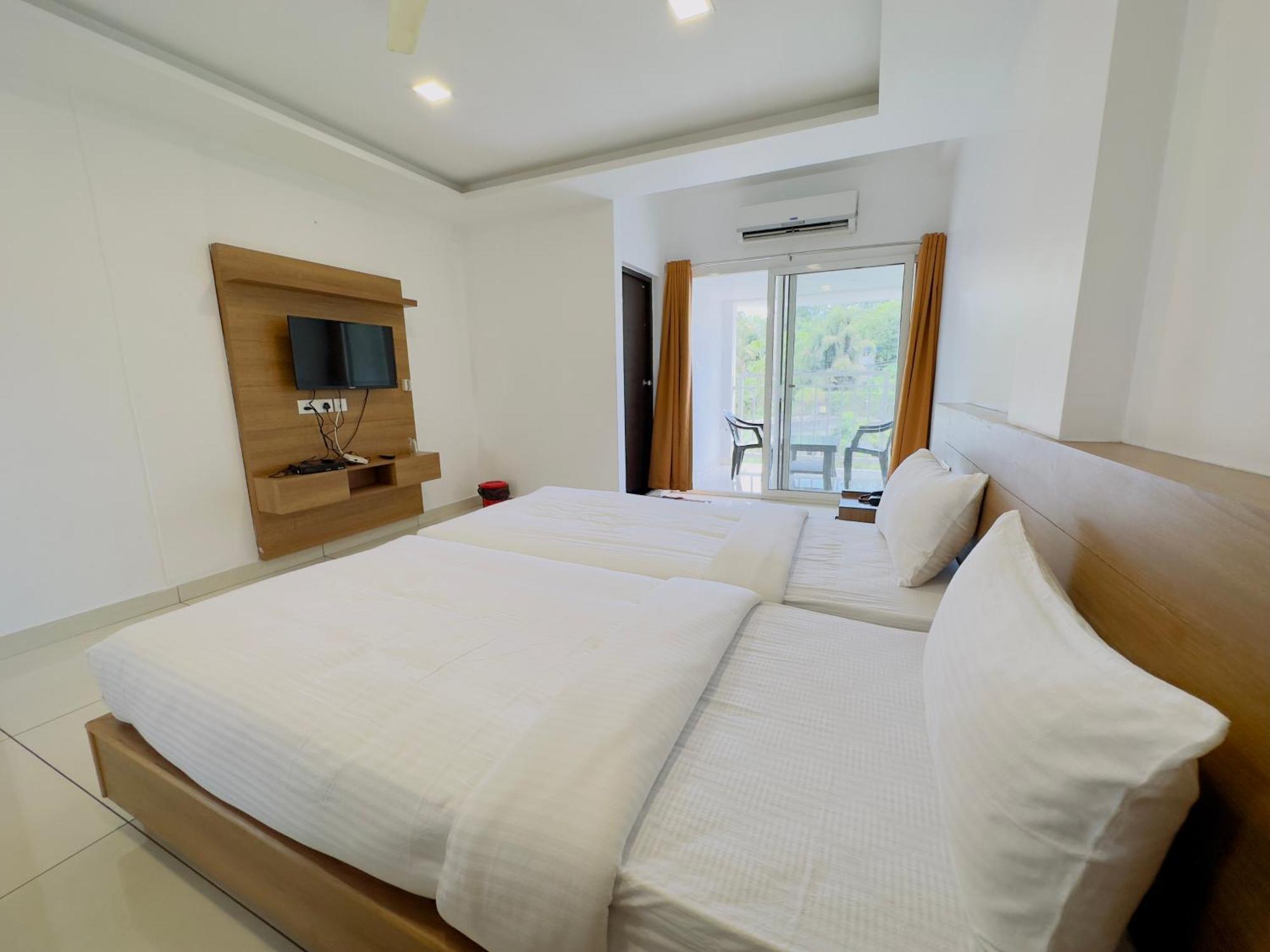 Kochi Hotel Lets Stay מראה חיצוני תמונה