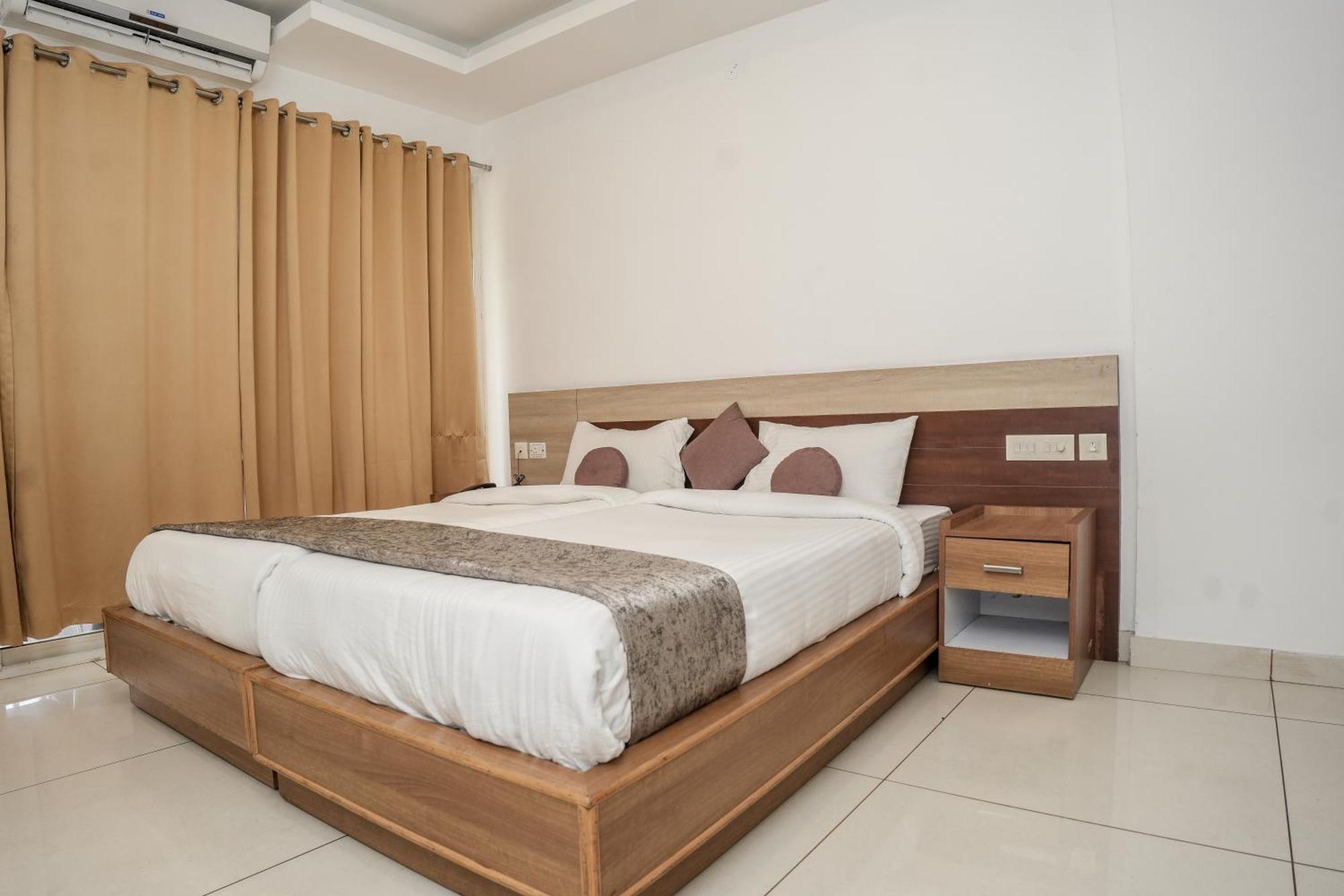 Kochi Hotel Lets Stay מראה חיצוני תמונה