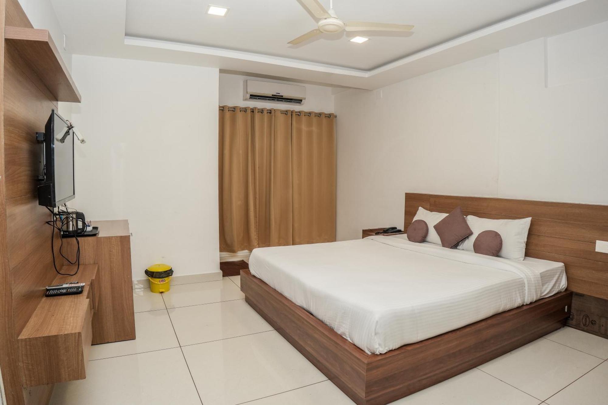 Kochi Hotel Lets Stay מראה חיצוני תמונה