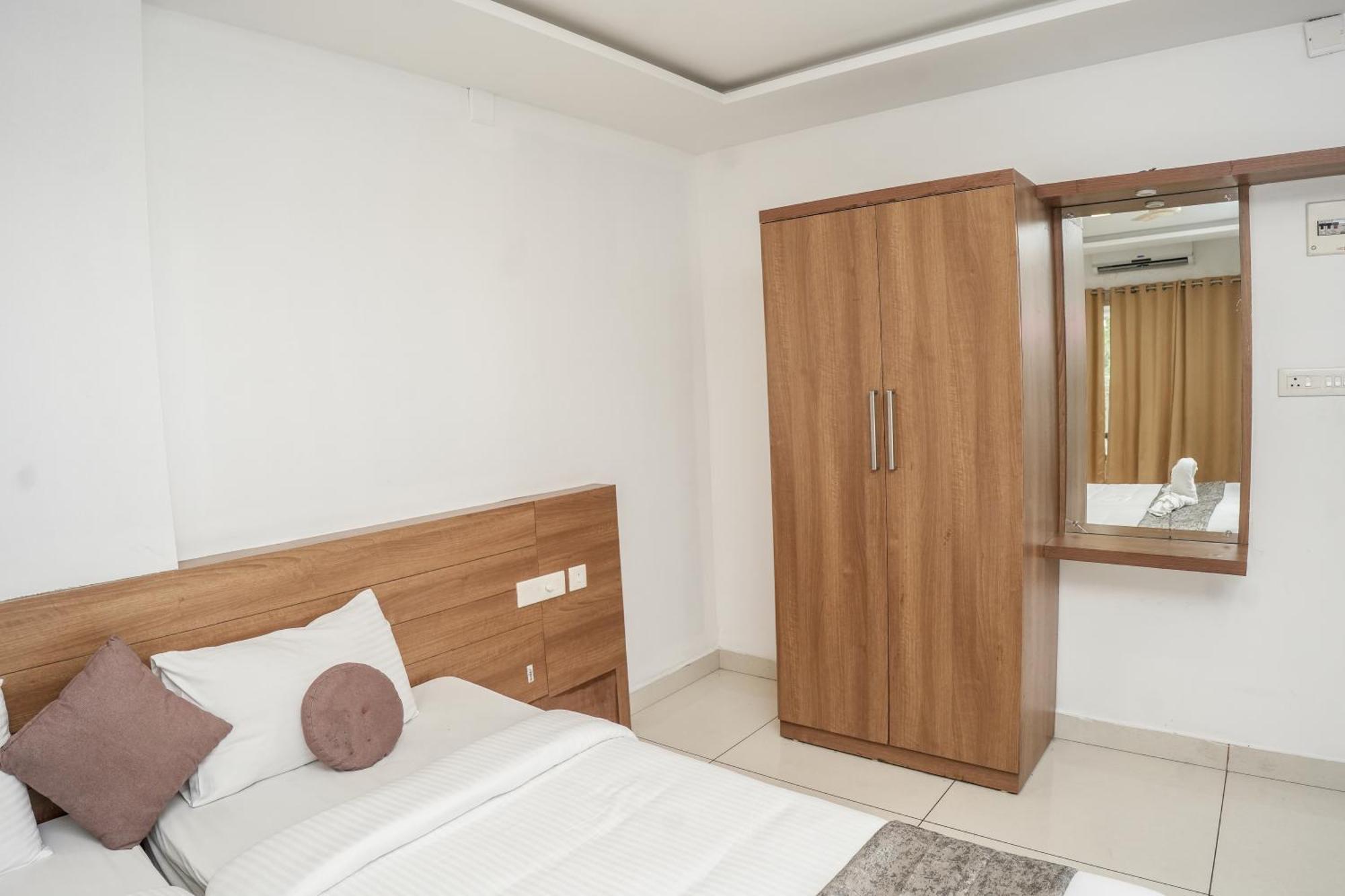 Kochi Hotel Lets Stay מראה חיצוני תמונה
