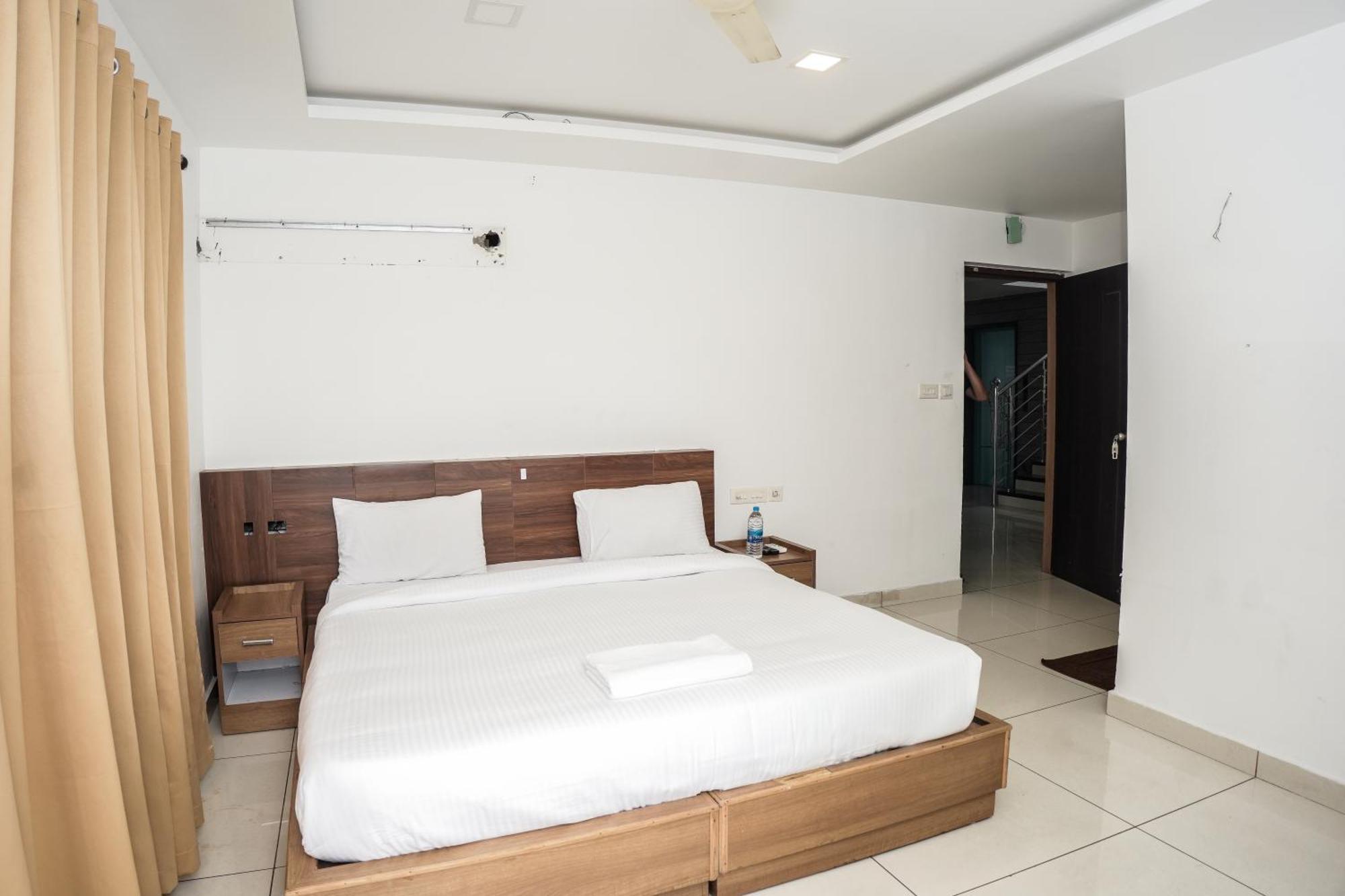 Kochi Hotel Lets Stay מראה חיצוני תמונה