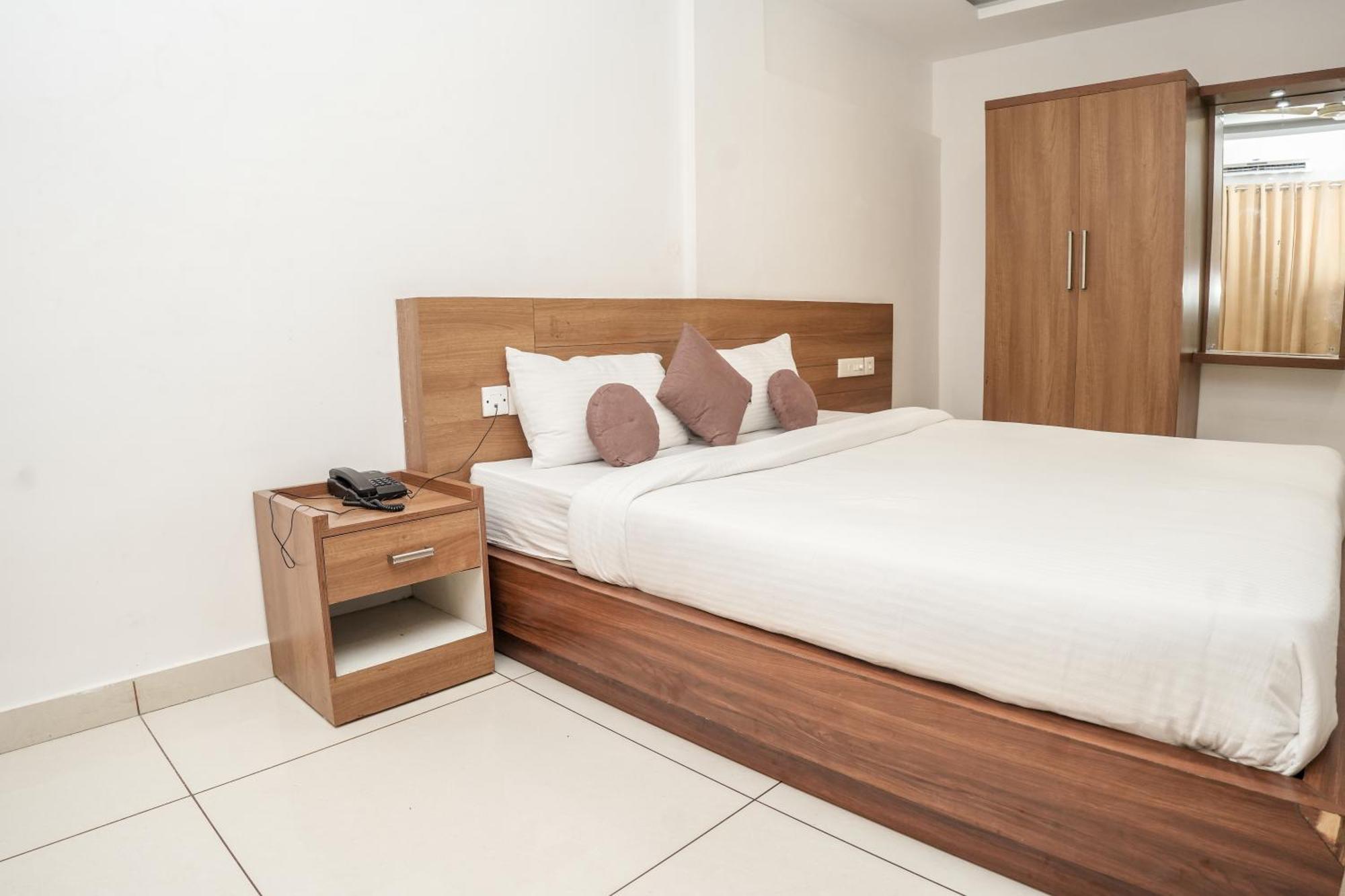 Kochi Hotel Lets Stay מראה חיצוני תמונה
